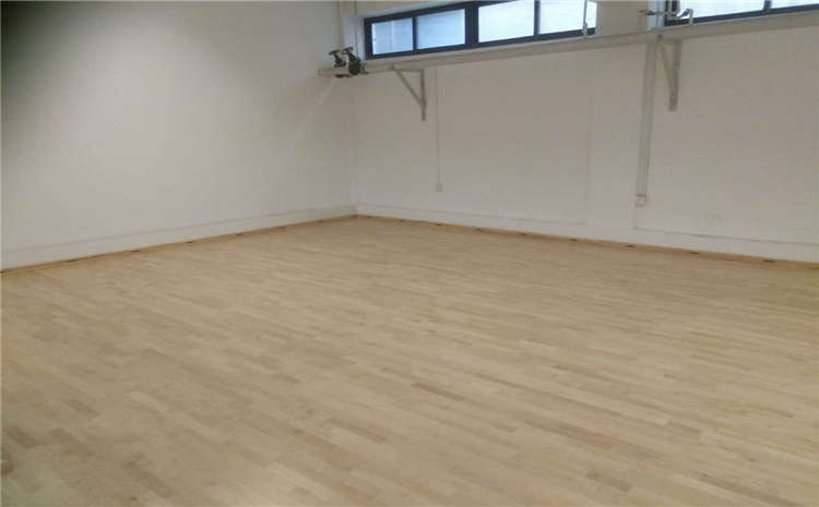 體育運動木地板怎么維修？楓樺木